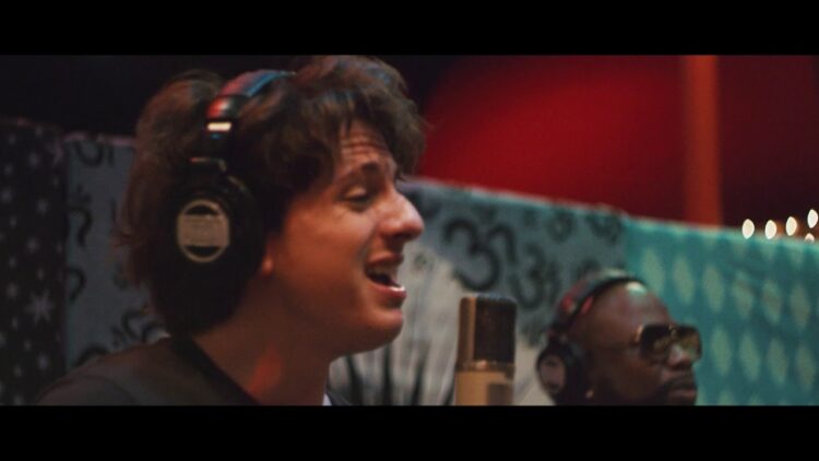Charlie Puth – If You Leave Me Now (feat. Boyz II Men) [Studio Session]