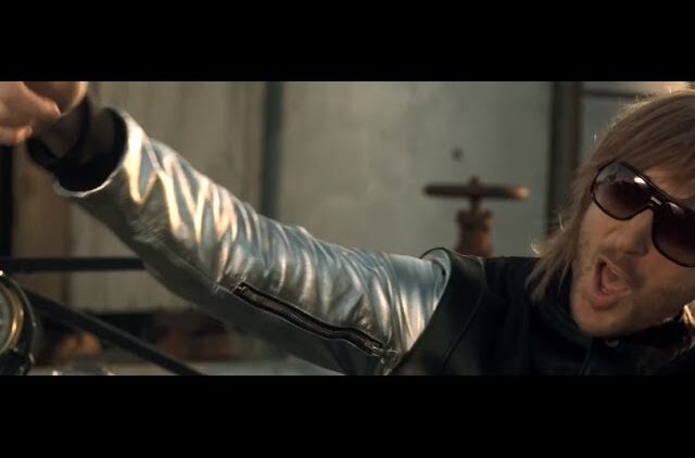 David Guetta – Where Them Girls At ft. Nicki Minaj, Flo Rida (Official Video)