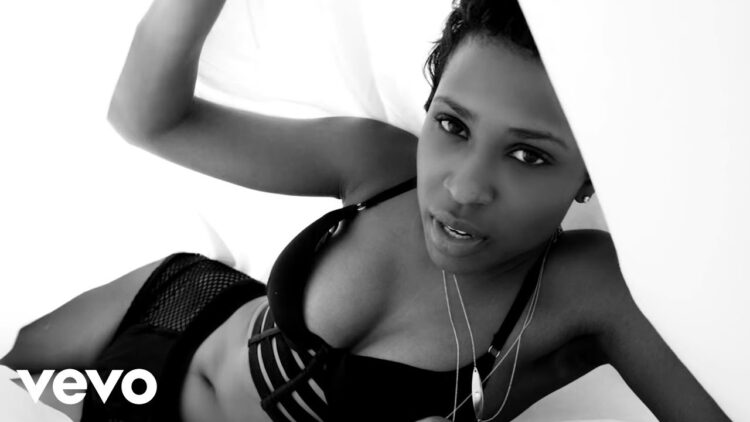 DeJ Loaf – Me U & Hennessy (Video)