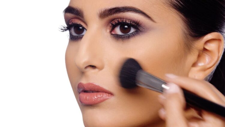 HOW TO: Diwali Shimmering Smoky Eye I MAC Cosmetics