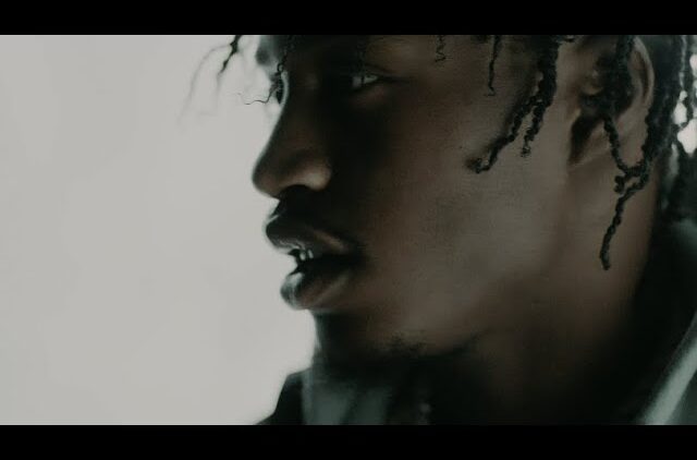 Lil Tjay – Calling My Phone (feat. 6LACK) [Official Video]