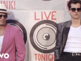 Mark Ronson – Uptown Funk (Official Video) ft. Bruno Mars