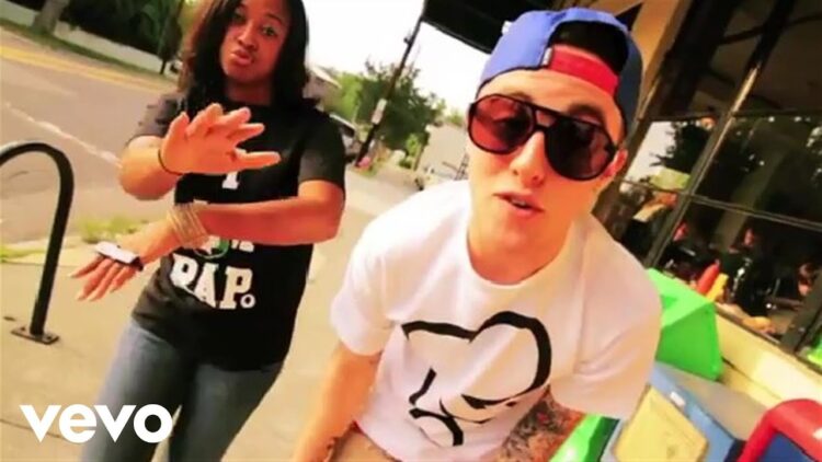 Rapsody – Extra Extra ft. Mac Miller