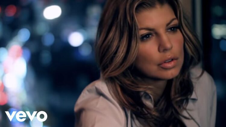 The Black Eyed Peas – Just Cant Get Enough (Official Music Video)